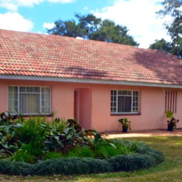 Tinotenda Cottage, hotel di Ruwa