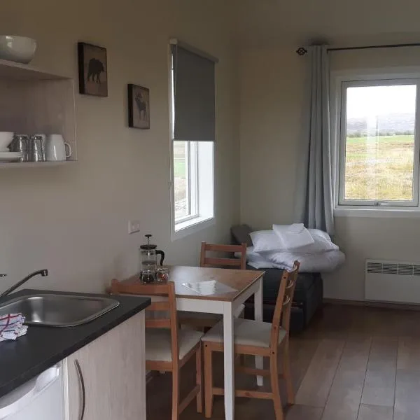 Hjartarstaðir Guesthouse, hotell sihtkohas Eiðar