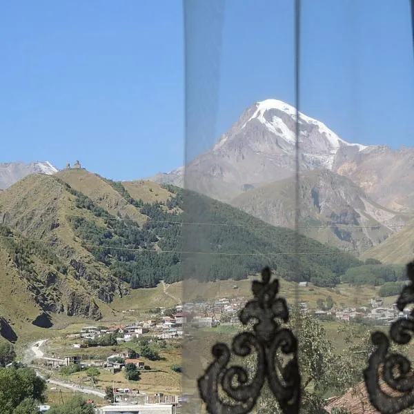 Nino Khetaguri Guest House, hotel v destinaci Stepancminda