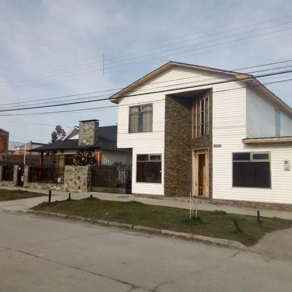 Hostal Los Pioneros, khách sạn ở Puerto Natales