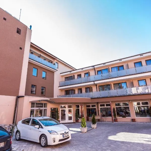 Garni Hotel Anne-Mary, hotell i Piešťany