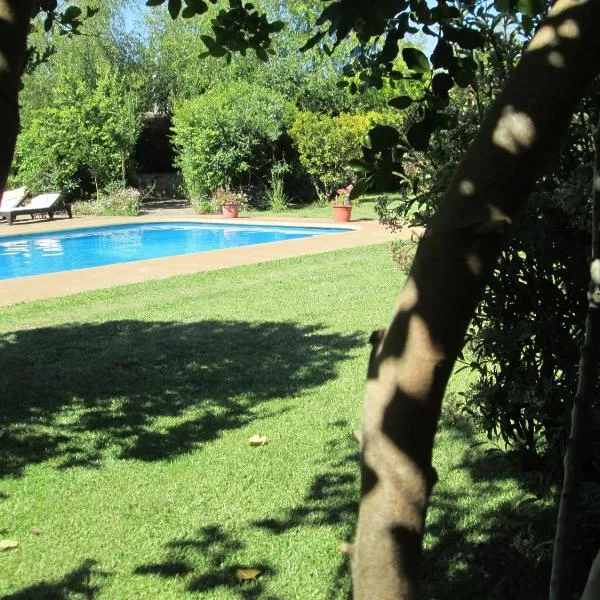 Fundo San Bonifacio, hotel in Chanco