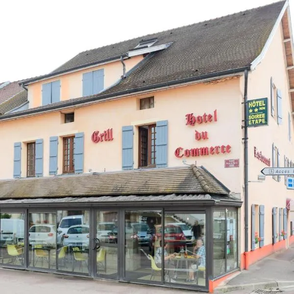 Hotel du Commerce, hotel in Champrenault