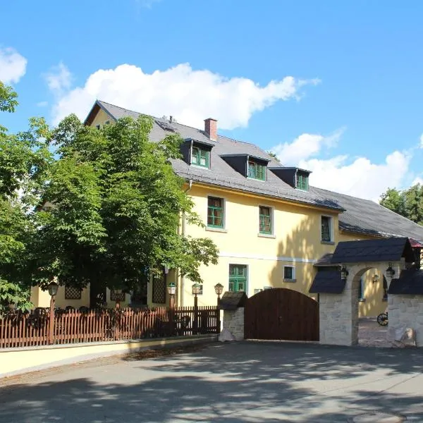 digitales Event & Hochzeitshotel Zum grünen Baum, hotel v destinaci Taltitz