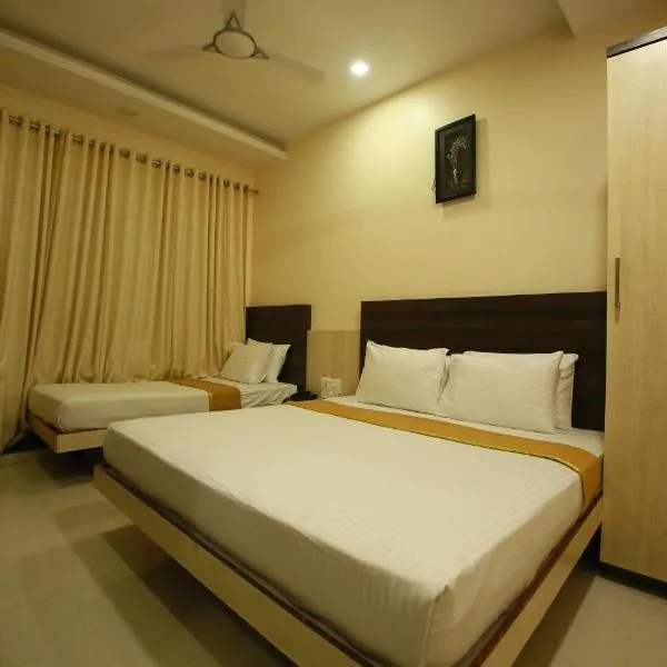 Hotel Madhuri Executive, ξενοδοχείο σε Wadgaon