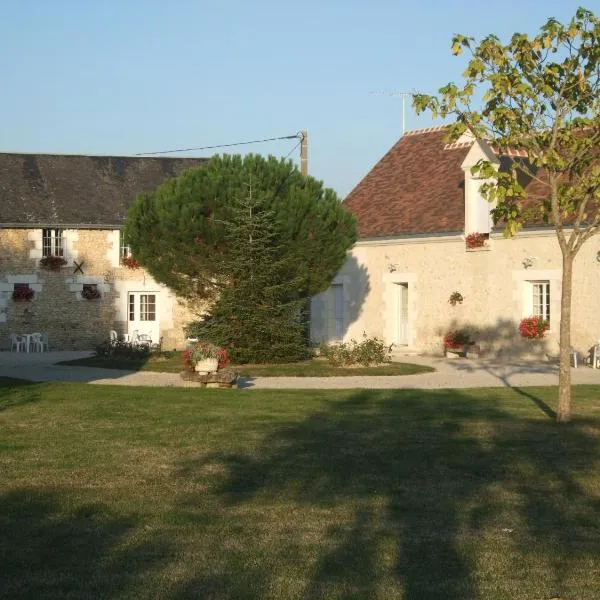 chambres des rosiers, hotel em Génillé