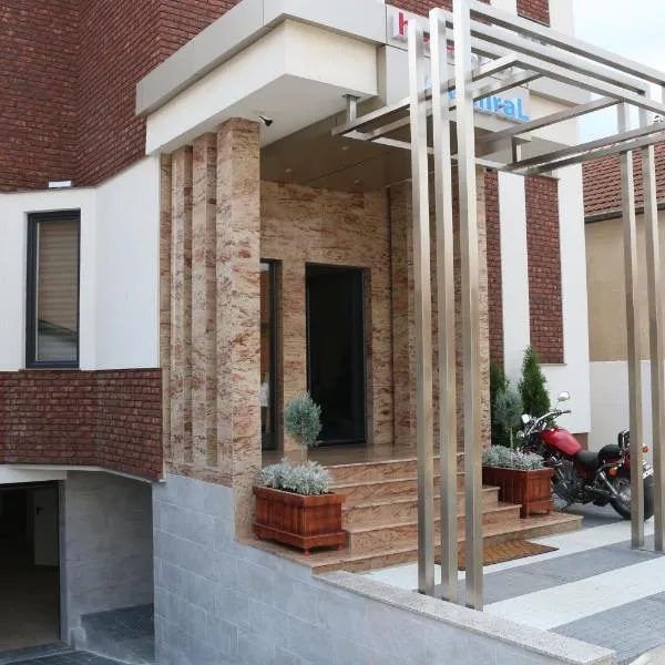 Hotel Admiral, hotel v destinaci Prizren