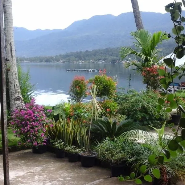 Beach Guest House, hotel v destinácii Maninjau