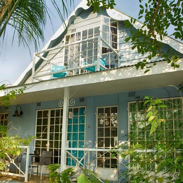 The Old House, hotel v destinaci Kasane