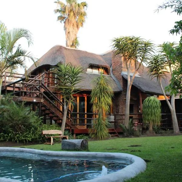 Tidewaters River Lodge, hotel di Gonubie