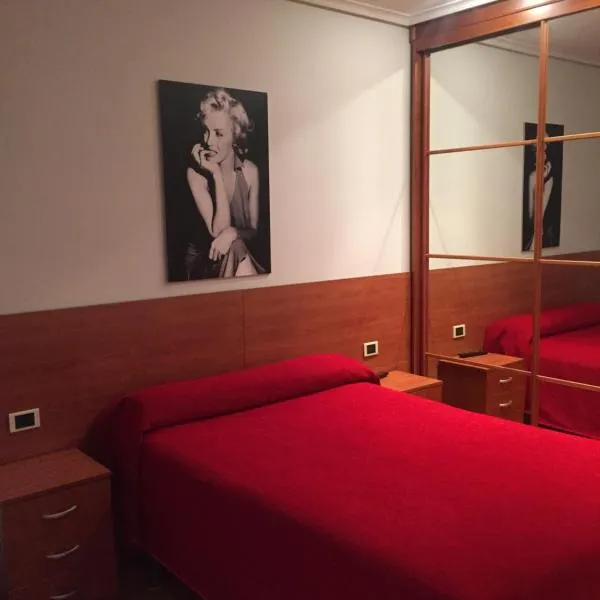 Pension Logroño, hotel v destinaci Logroño