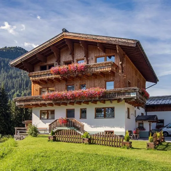 Pension Sattelkopf, hotel v mestu Sankt Anton am Arlberg