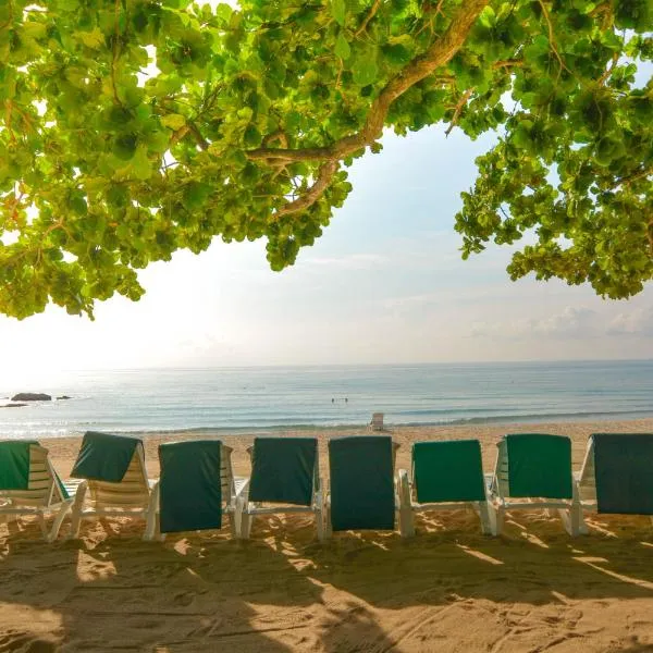 First Bungalow Beach Resort, hotel in Chaweng