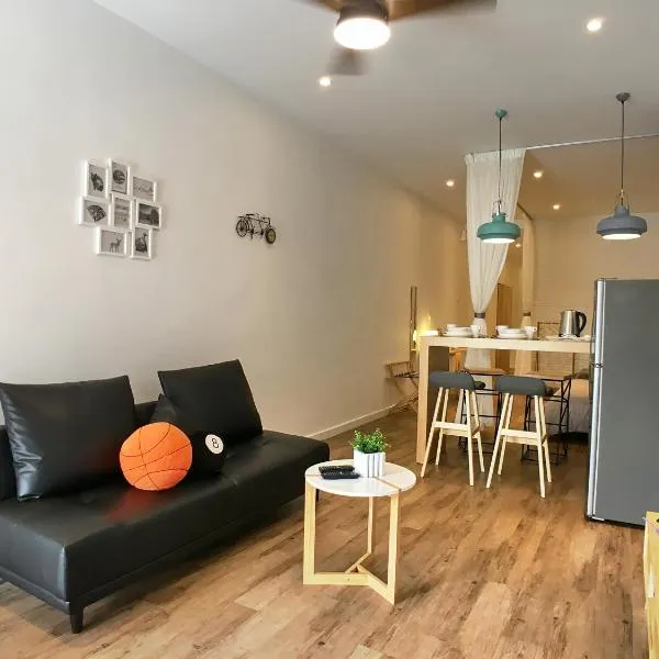 iBook Gurney Suites, hotel v destinaci George Town