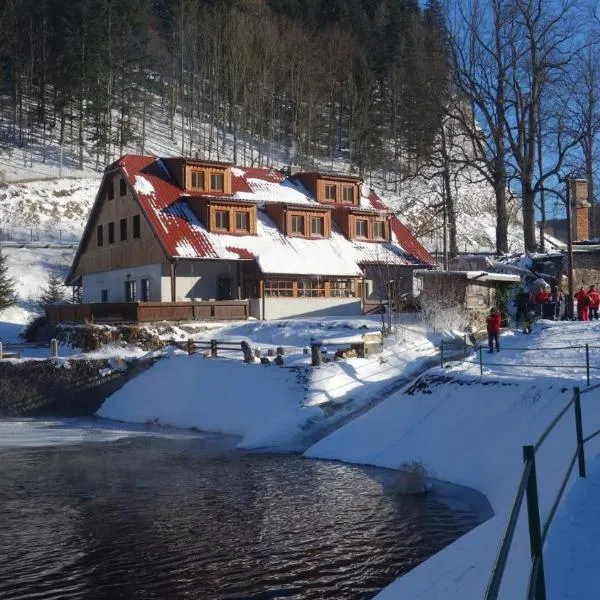 Chata Motyčky, hotel v Donovalech