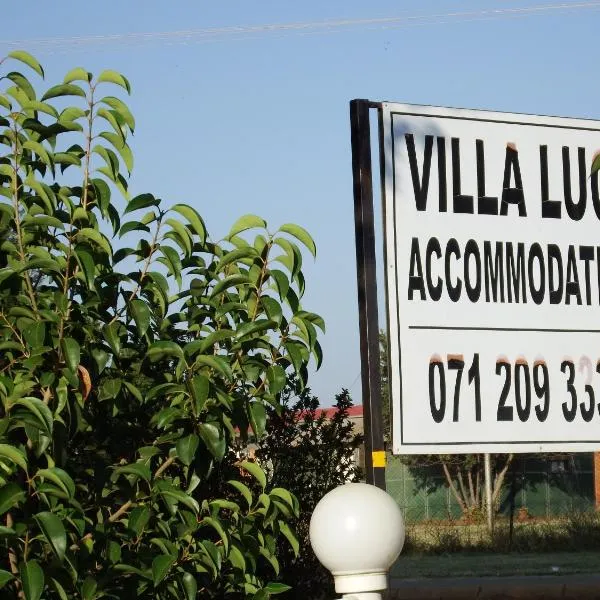 Villa Luca Guesthouse & Chalets, hotell i Brakkloof