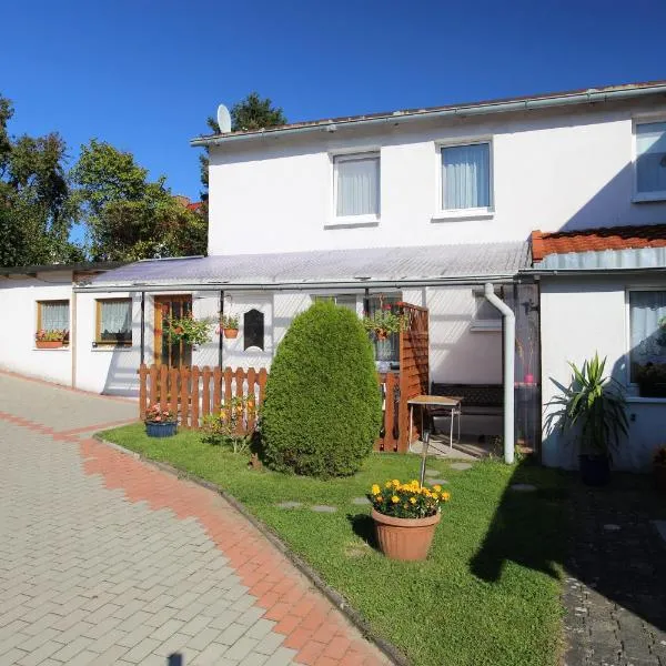 Ferienwohnung in Bodden & Ostsee nähe, hotel in Sagard