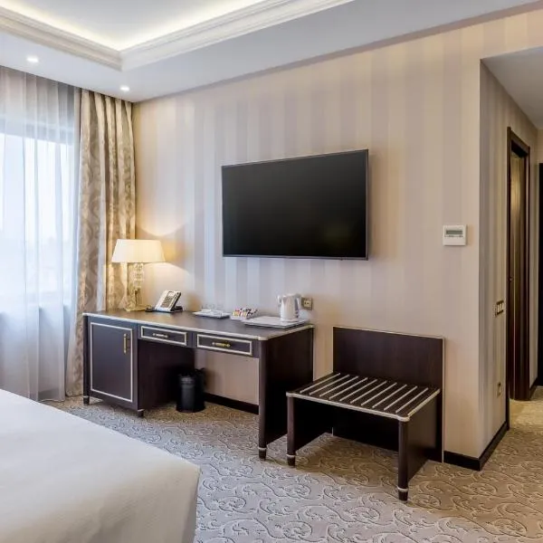 Hotel Prahova Plaza, hotel v destinaci Ploješť