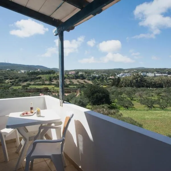 Contaratos Holiday Lettings 3, hotel v destinaci Livadi