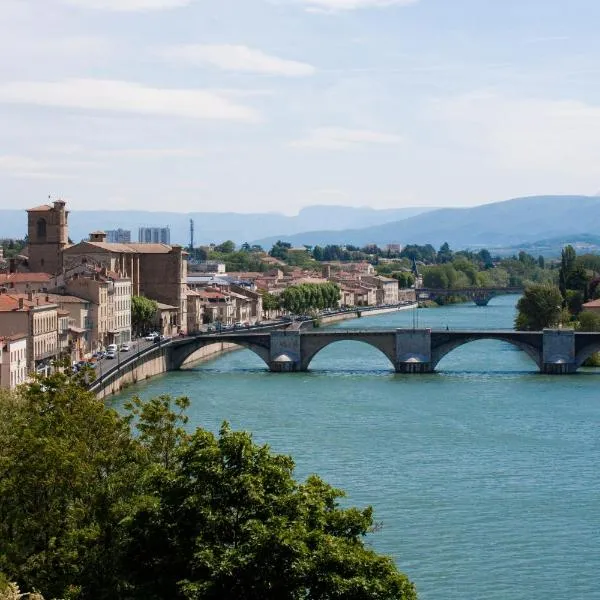 Chambres d'Hôtes Les Muriers, hotel v destinaci Romans-sur-Isère