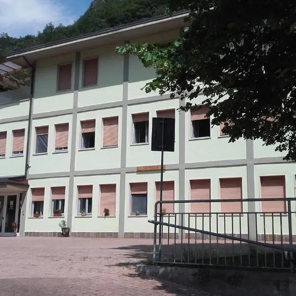 Ostello Angolo Verde, hotel v destinaci Angolo Terme