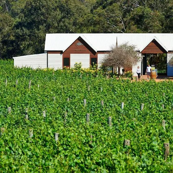 Upper Reach Spa Cottage, hotel v destinaci Henley Brook