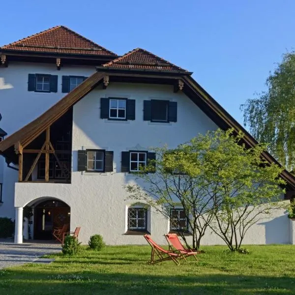 Hotel Gasthof Moosleitner, viešbutis mieste Freilasingas