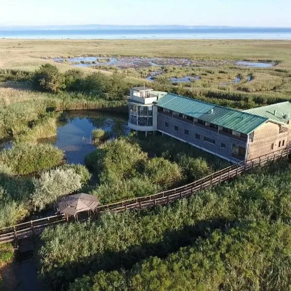 Hotel Caneo, hotel in Villaggio del Pescatore