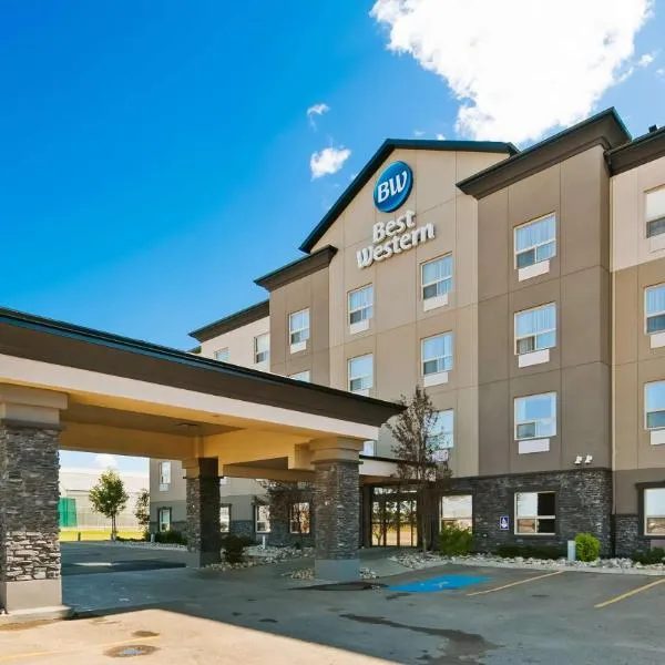 Best Western Wainwright Inn & Suites، فندق في Wainwright