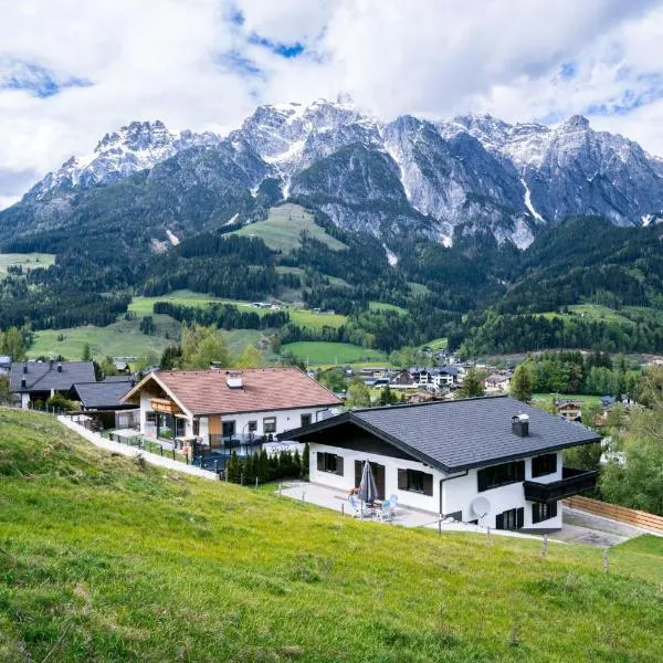 Steinberghaus Ferienhaus, hotel in Leogang