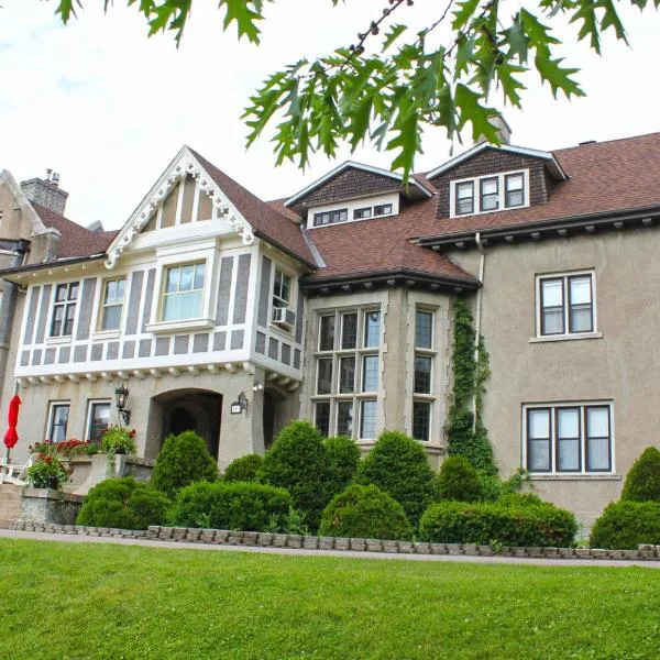 Grey Gables Inn, hotel di Petawawa