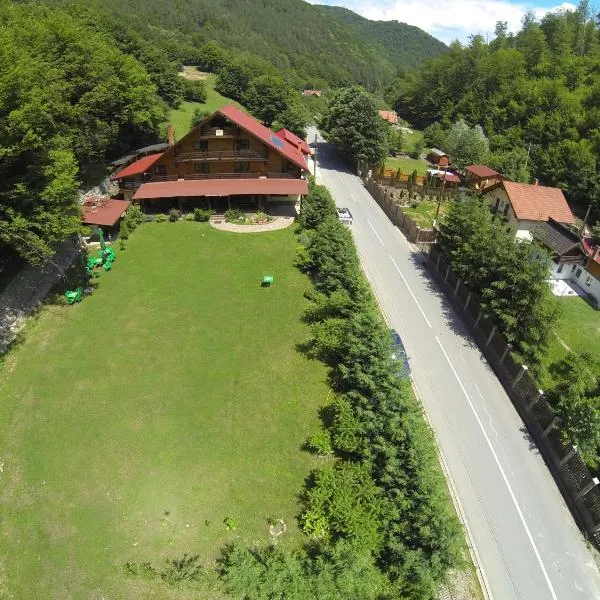 Cabana Perla, hotell sihtkohas Cugir