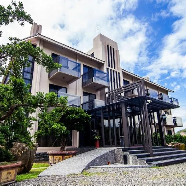 Siangge Chuanfan Rock Resort, hotel v destinaci Eluan