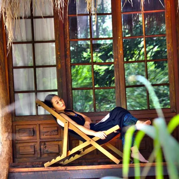 Athreya Ayurveda Ashram, hotel in Habarana
