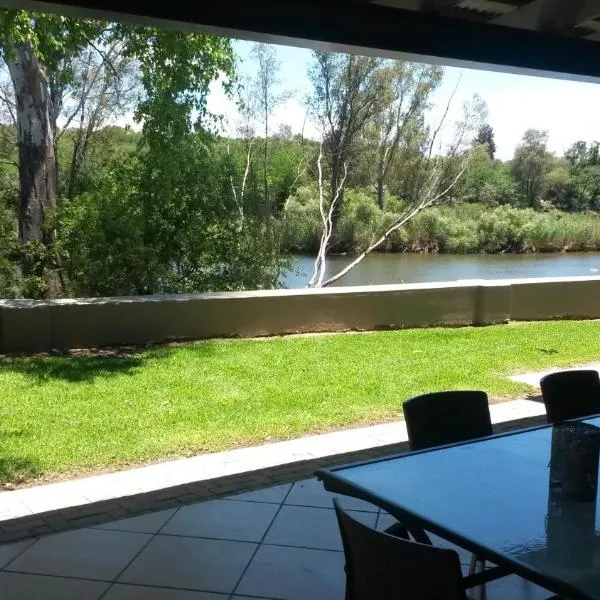 398 Vaal de Grace Golf Estate, hotel u gradu 'Parys'