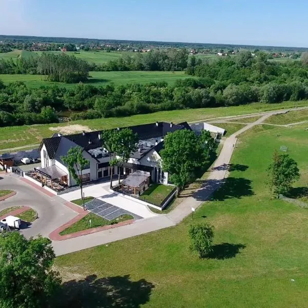 Bulwary Biznes, hotel in Rzemień