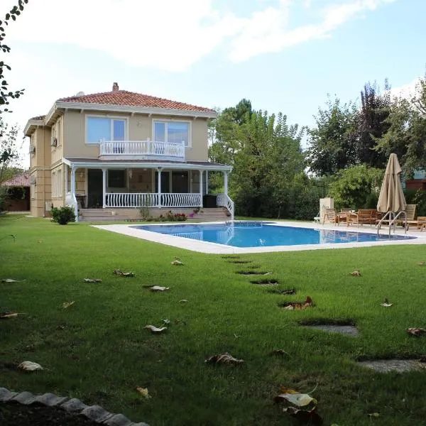 Damla Pansiyon, hotel v destinaci Sapanca