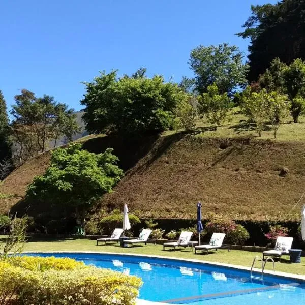 Pousada Chácara Aracê, hotel i Petrópolis