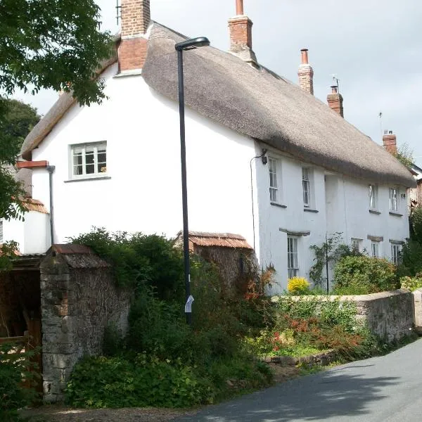 Middletown Farmhouse B&B、オークハンプトンのホテル