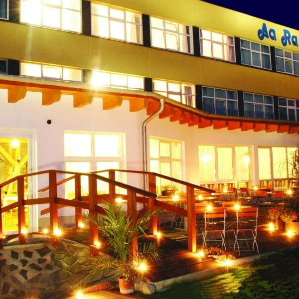 AaRa Hotel, hotel em Radeberg