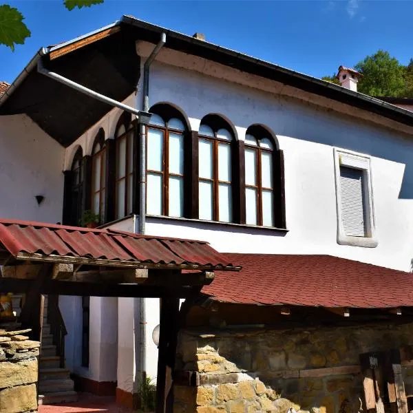 Hotel Bilyana, hotel di Lovech