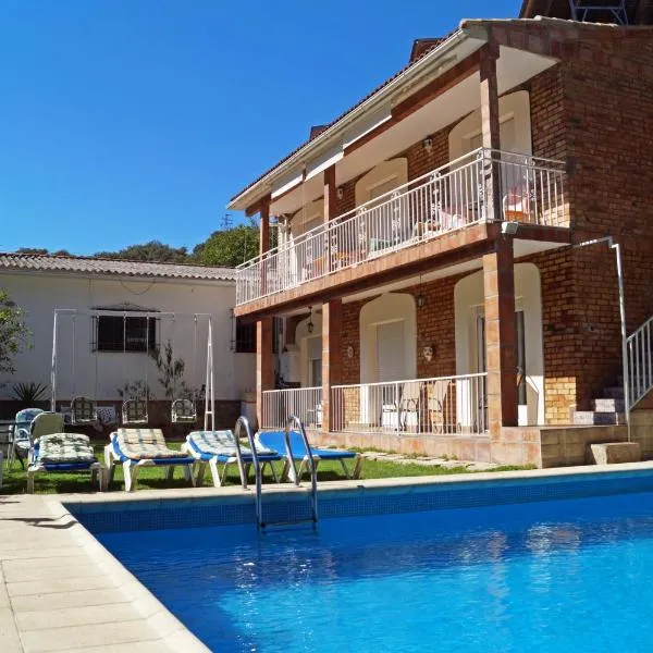 Casa Rural El Nacimiento, hotel in Benaoján