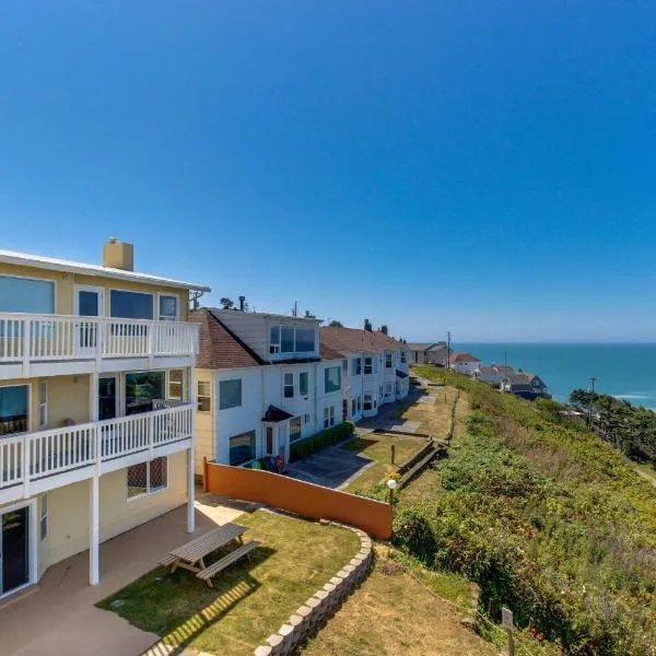 Sandstone Point Hotel, hotel in Lincoln City
