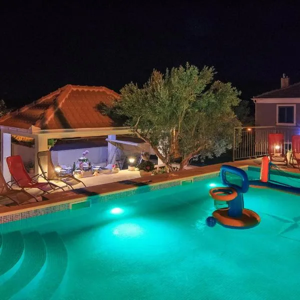 Apartment Zeljana, hotel i Slatine