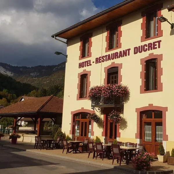 Hôtel Ducret, hotel v destinaci Champfromier
