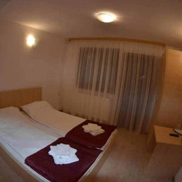 Popas Azuga – hotel w mieście Azuga