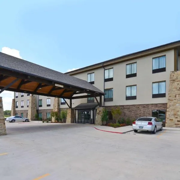 Best Western Plus Emory at Lake Fork Inn & Suites, hotel in Alba