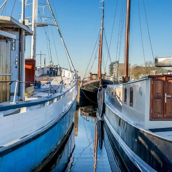 Asile Flottant, Hotel in Amsterdam