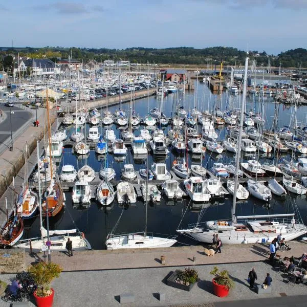 Hôtel Le Goëlo - Port de Paimpol, hotel in Plouézec