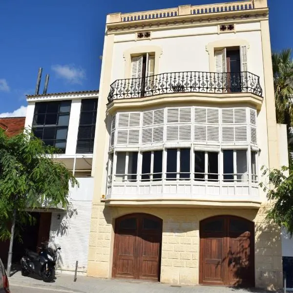 Apartamentos Les Barbes, hotel a Caldes d'Estrac